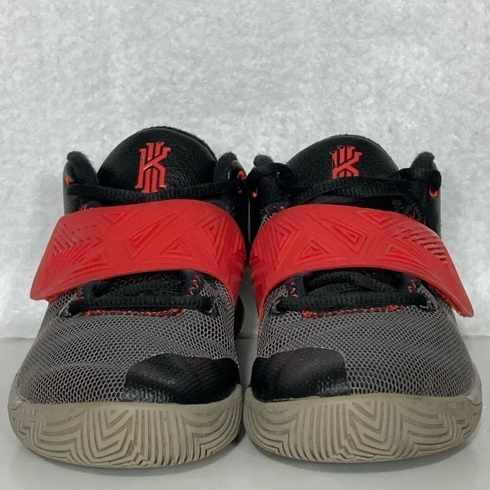 Nike Youth Kyrie Flytrap III RGS Red/Black Basketball Shoes Sneakers Size 2.5Y
